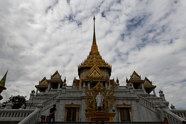 Wat Traimitr-NOV13-003